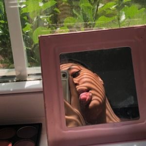 Meet your Posher, Beaus